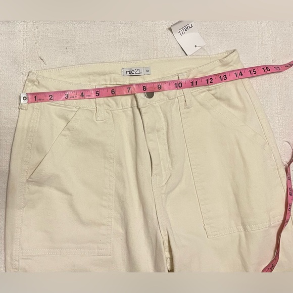 Rue 21 Cream Cargo Pants Wide Leg - Picture 4 of 6